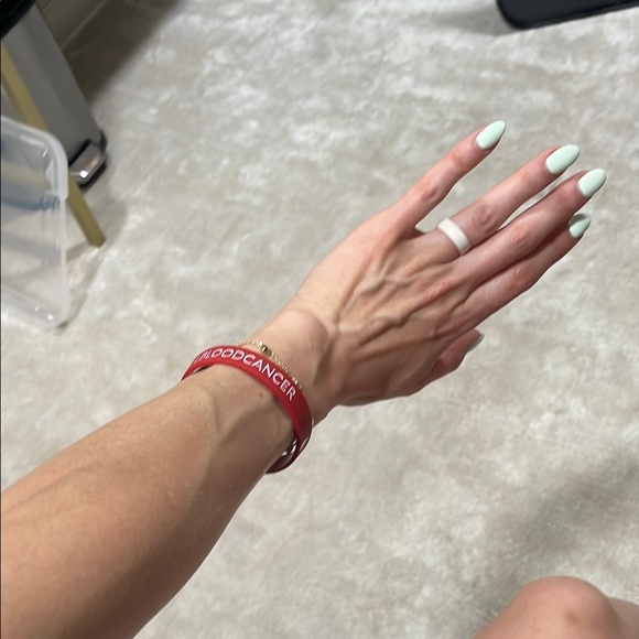 100 pack Blood Cancer Awareness bracelet 100 pack - Picture 3 of 8